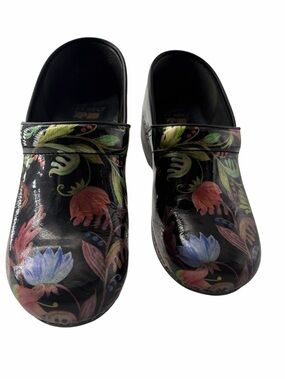 Dansko XP 2.0 Patent Leather Clogs Tropical Whimsigoth Goblincore Nurse Size 39